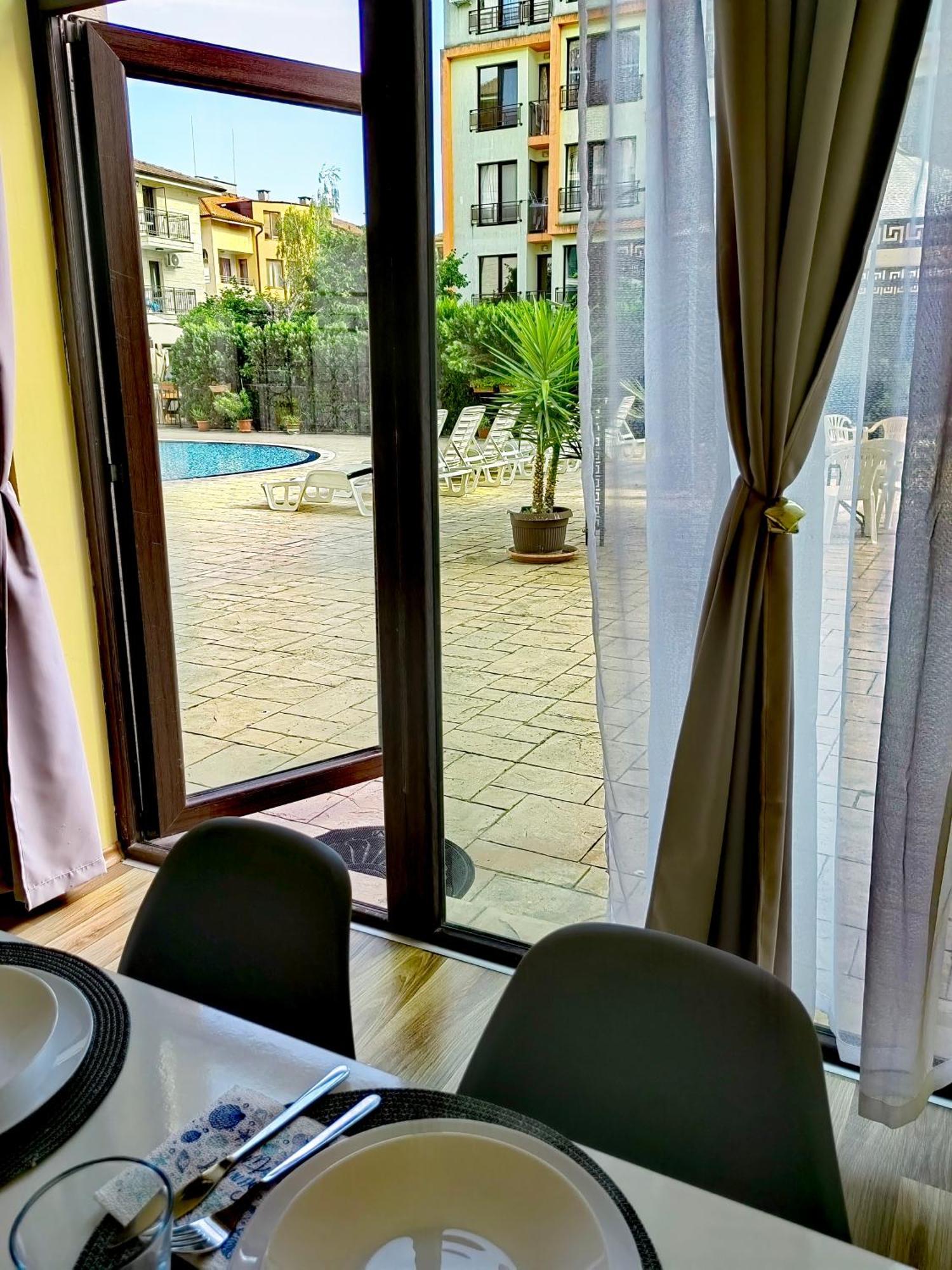 Pool Apartment Amadeus Lux Sunny Beach Kamer foto